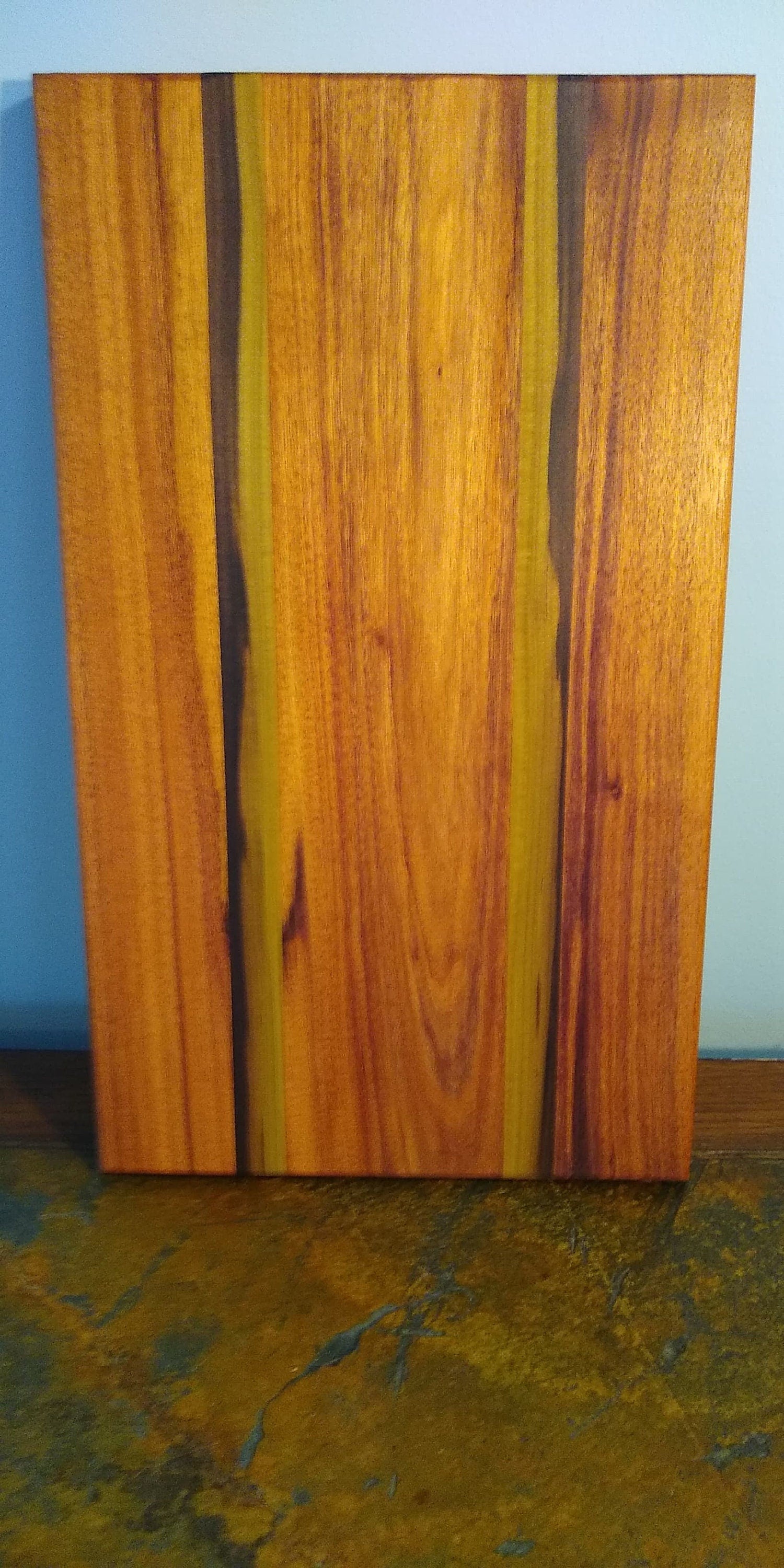 MULTI-SPECIES WOOD CUTTING BOARD