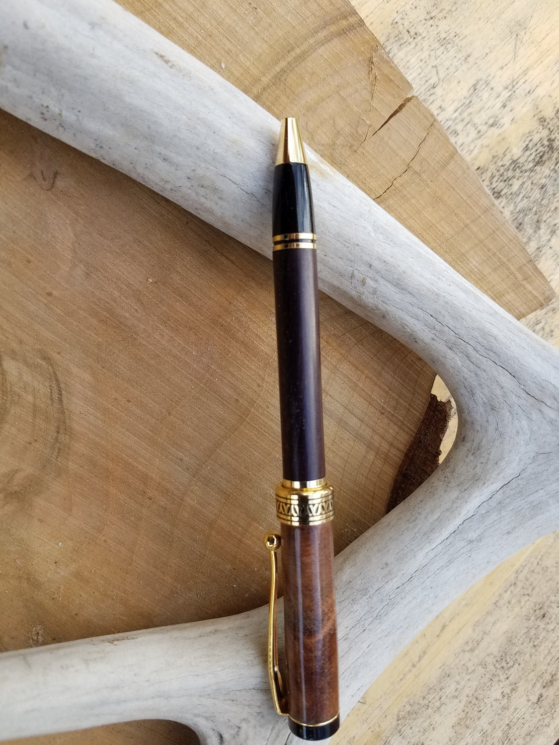 Americana Classica Pen made from dyed maple burl and blackwood