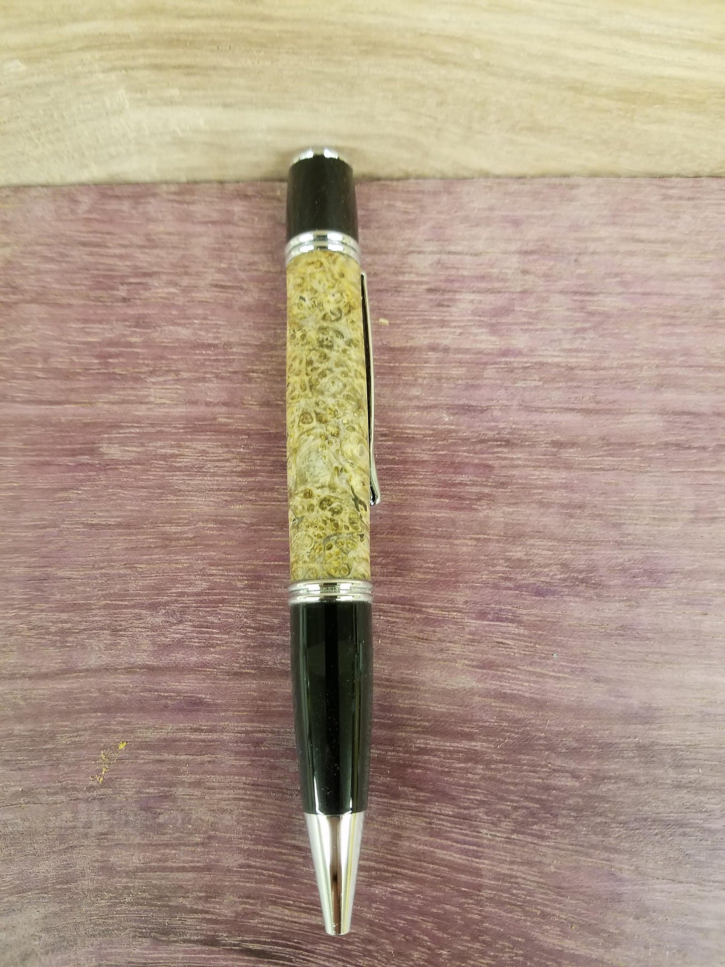 Gatsby grande pen made from stabilized dyed black ash burl