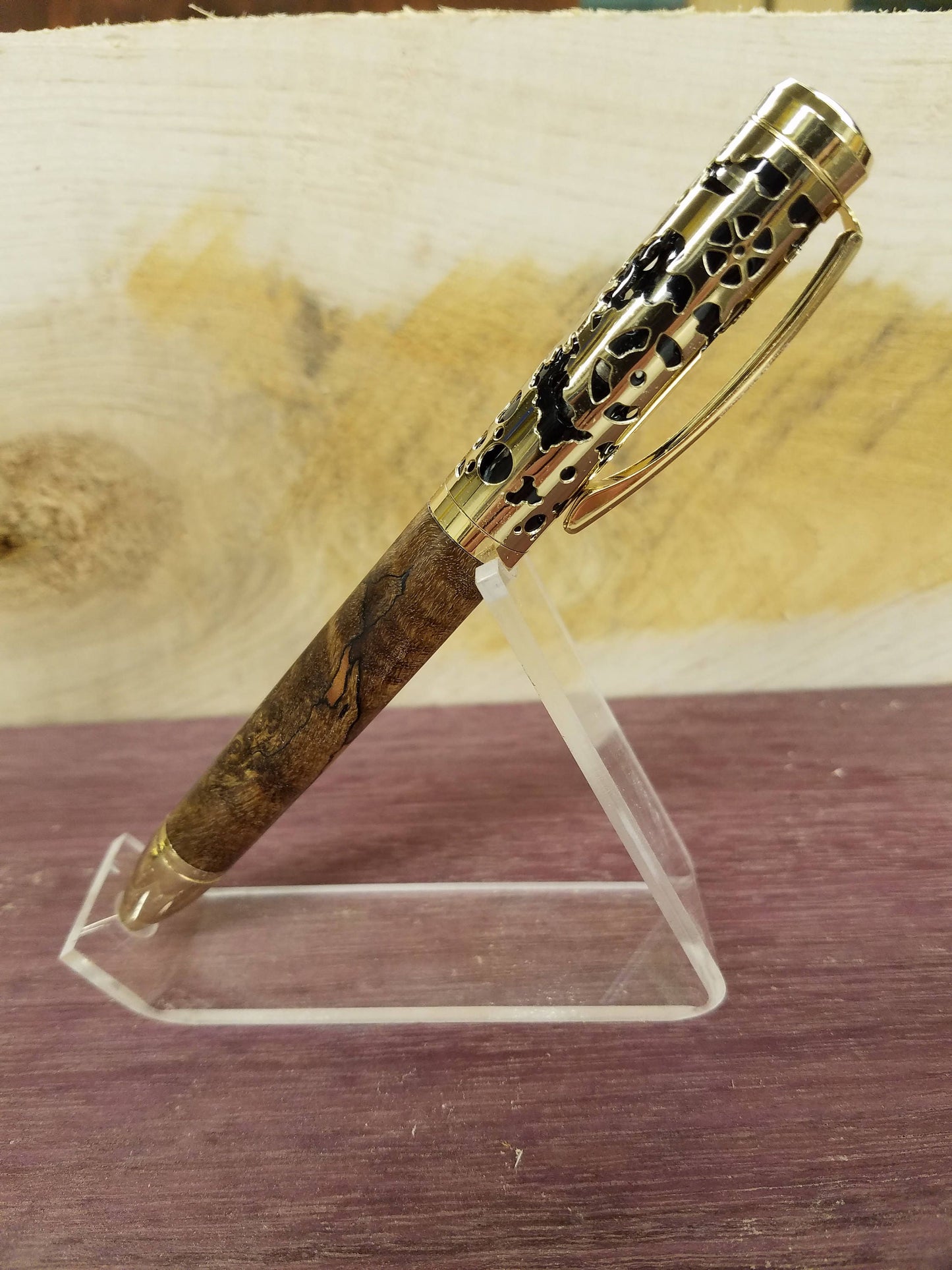 Filigree twist pen made from burl