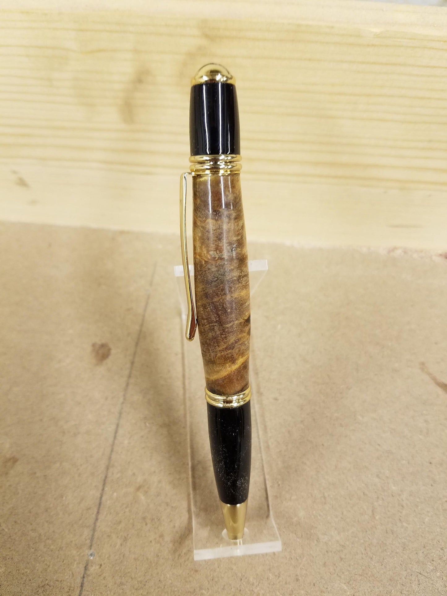 Beautiful Gatsby pen made from stabilized burl