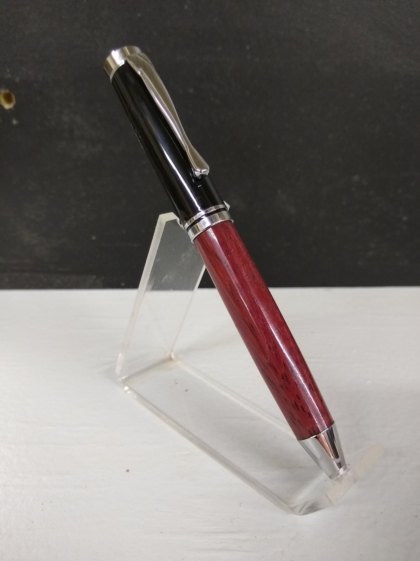 Classic Oxford twist pen made from beautiful purpleheart wood