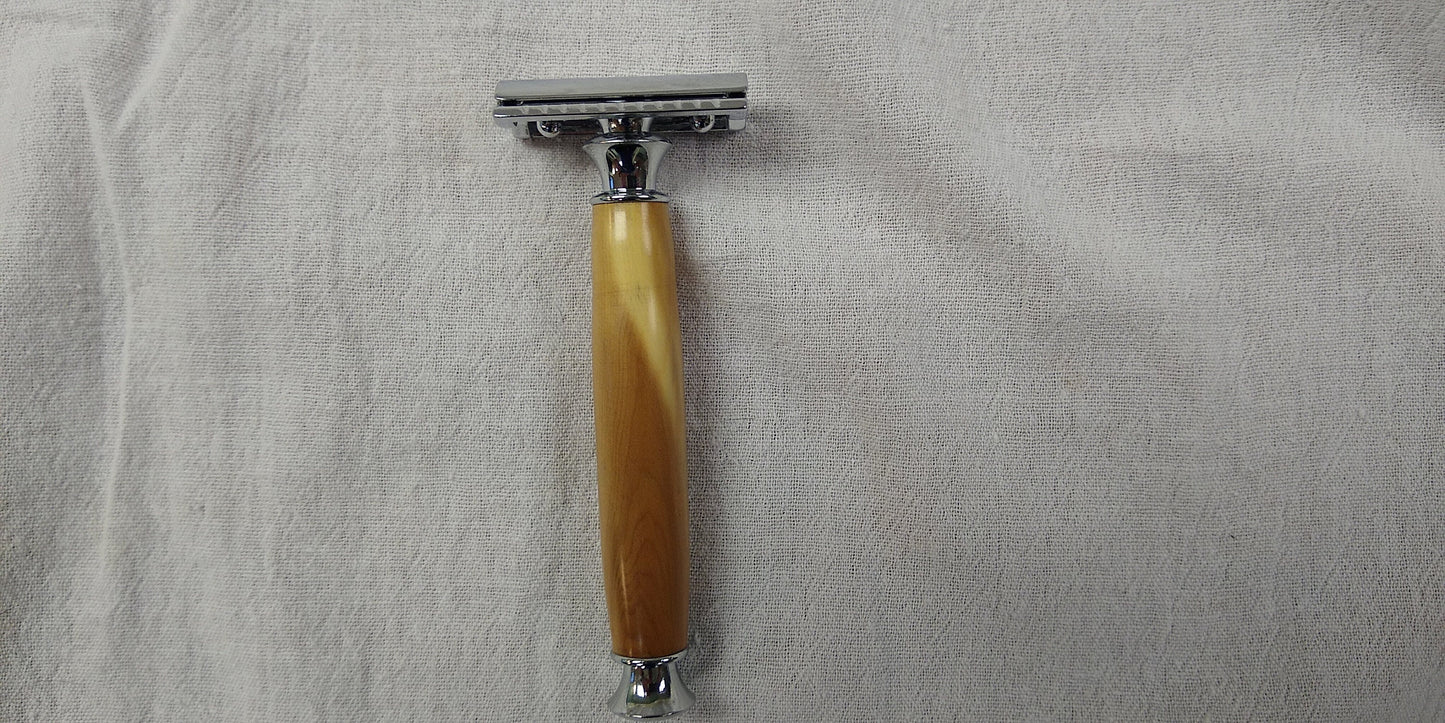 Double Edge Safety Razor made from English Yew wood