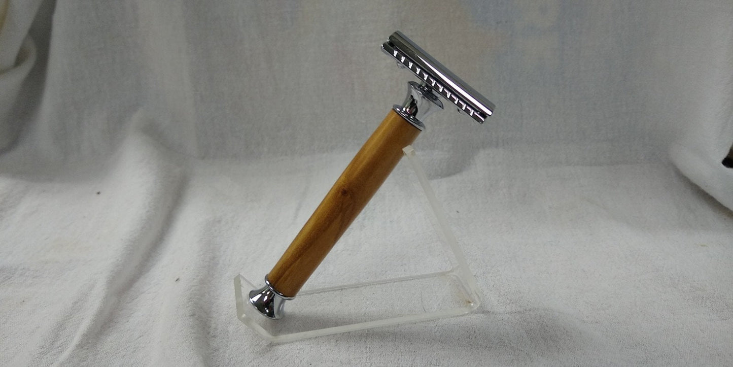 Double edge safety razor made from English Cherry